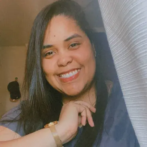 yoselin C.