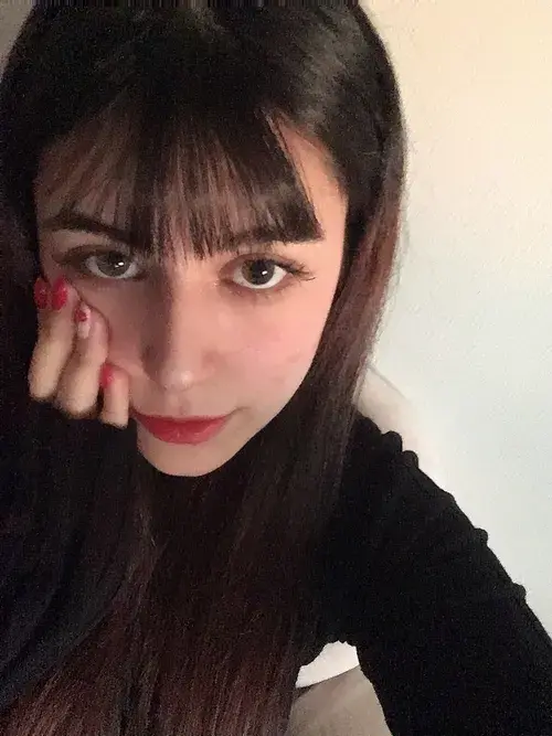luna T.