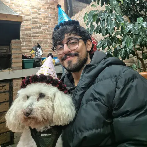 tomás G.